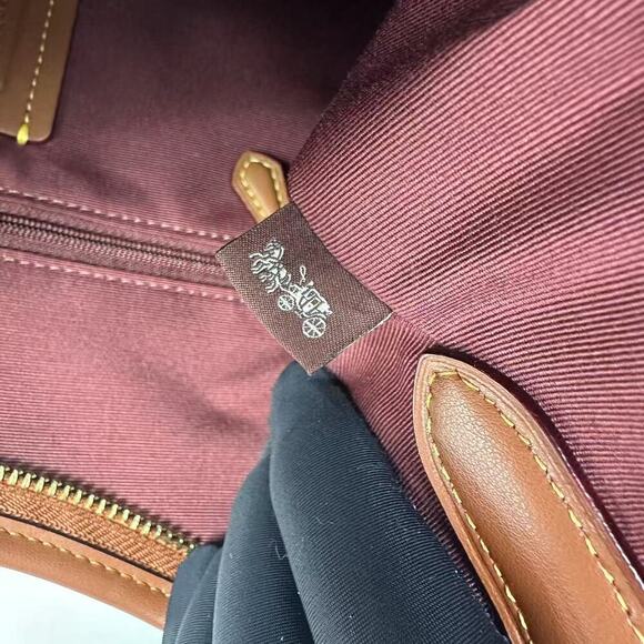 Coach Laurel Shoulder Bag In Signature Canvas Rose Print In Gold/Tan CY729 - Picture 15 of 16